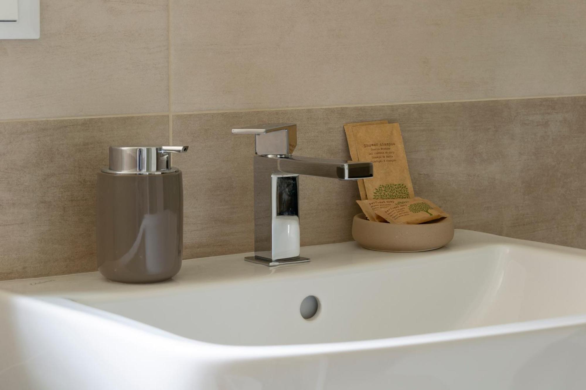 Apartment Amos - 5 Minutes From Piazza Maggiore 볼로냐 외부 사진